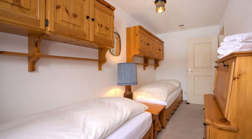 Photo of Chesa Linaria