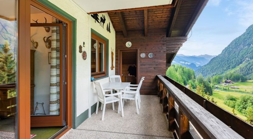 Photo of Top 49 Apartment 2