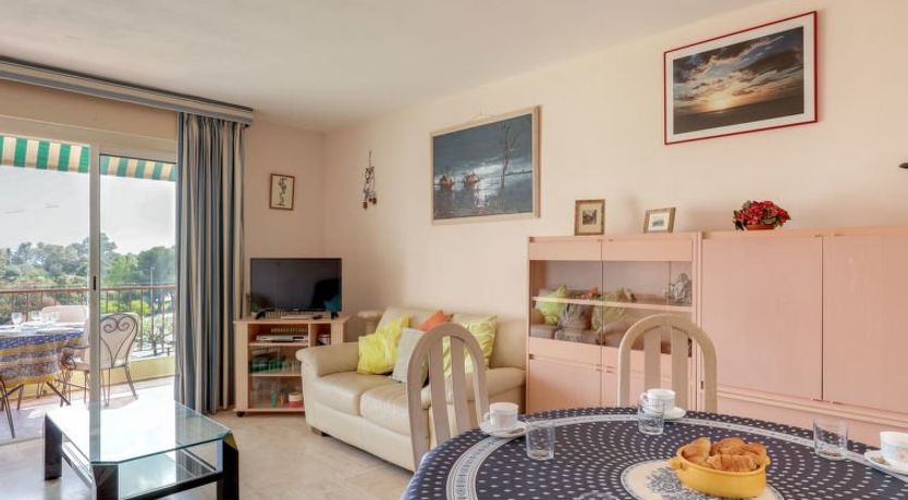 Photo of Boulouris Mimosa