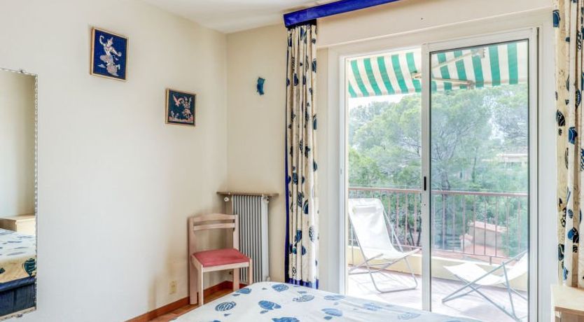 Photo of Boulouris Mimosa