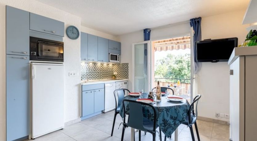 Photo of La Nuit de Mai Apartment 5