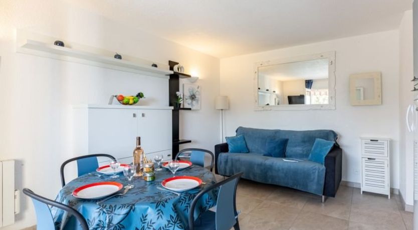 Photo of La Nuit de Mai Apartment 5