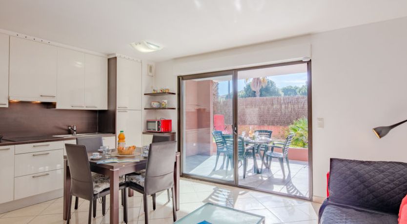 Photo of Santa Monica Apartment 2