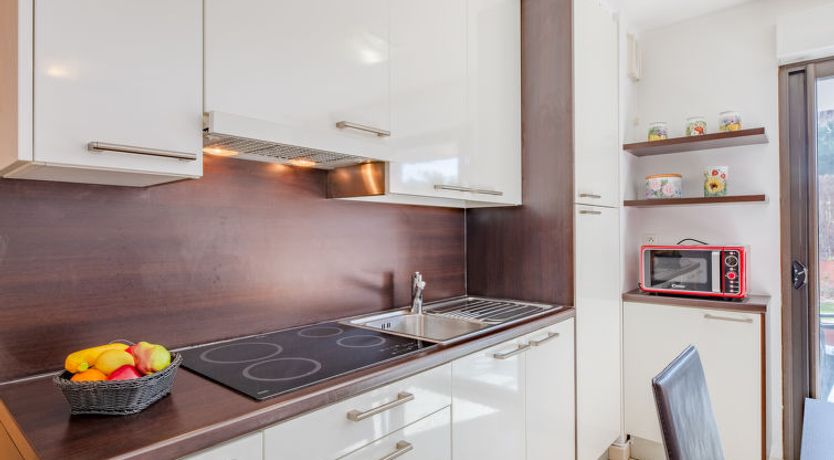 Photo of Santa Monica Apartment 2