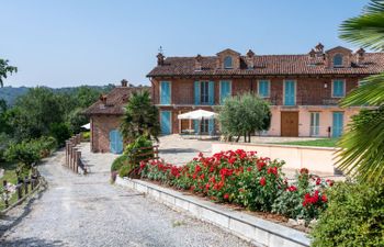 Bricco delle Rondini Cottage