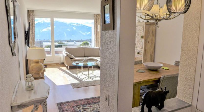 Photo of Jeanne D'Arc Apt. D-33 Apartment 5