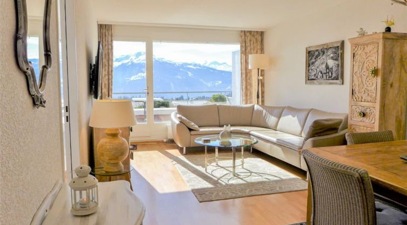 Photo of Jeanne D'Arc Apt. D-33 Apartment 5