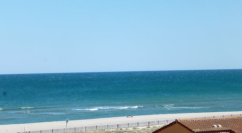 Photo of Les Flots Bleus