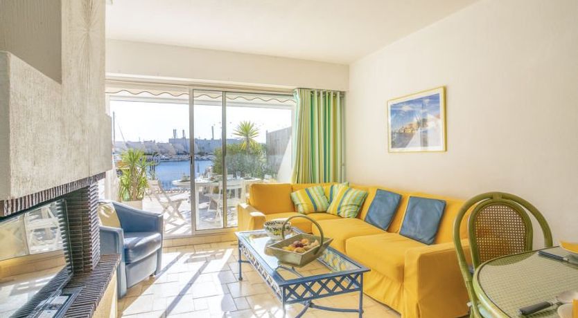 Photo of Hélios Holiday Home 2