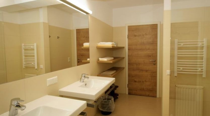 Photo of Almsommer Apartment 4