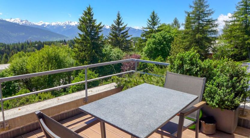 Photo of Jeanne D'Arc Apt. C-28 Apartment 3