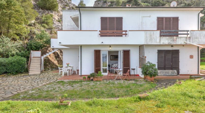 Photo of la Roccia Apartment 2