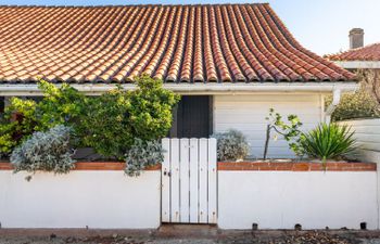 Agur Holiday Home