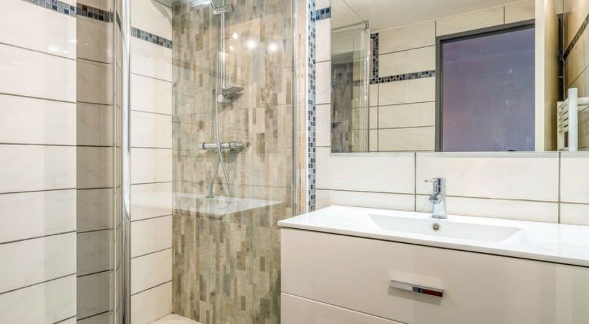 Photo of Les Héliades