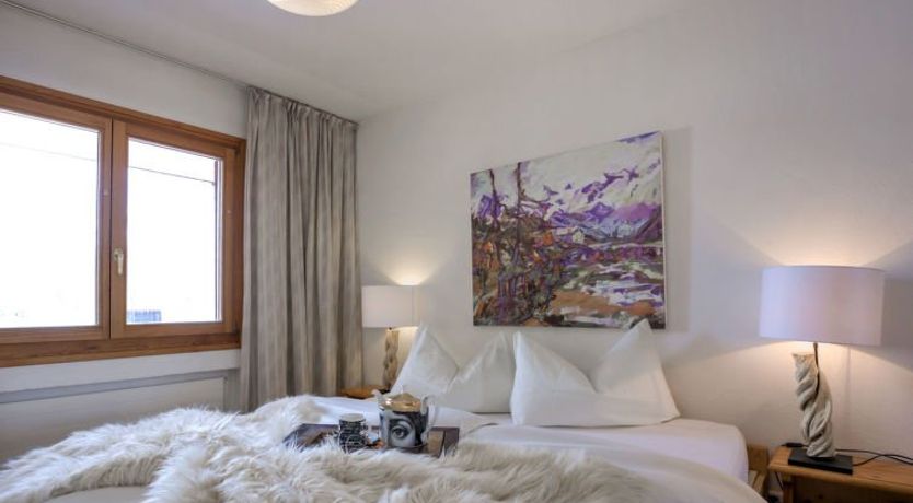 Photo of Chesa Ludains 8