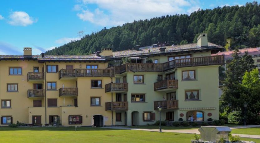 Photo of Chesa Ludains 8