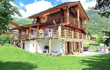 Fury rez Holiday Home