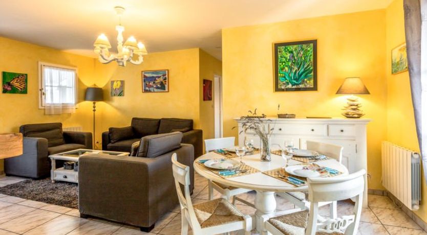 Photo of Les Grillons Holiday Home 2