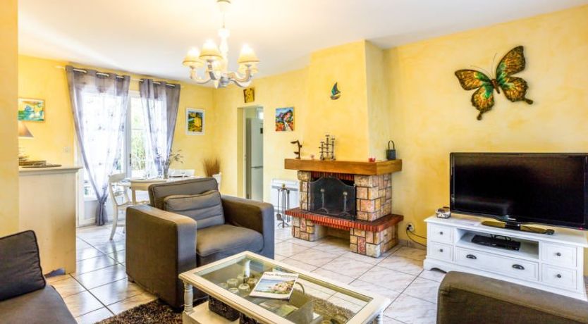 Photo of Les Grillons Holiday Home 2