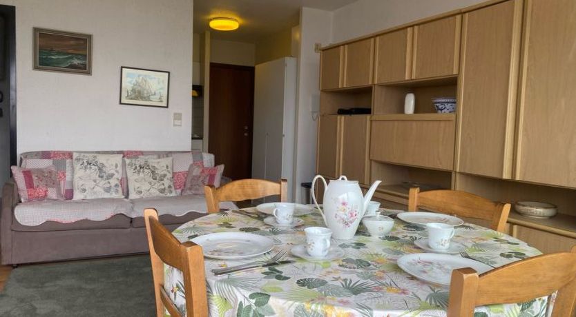 Photo of Ref. 702 Apartment 8