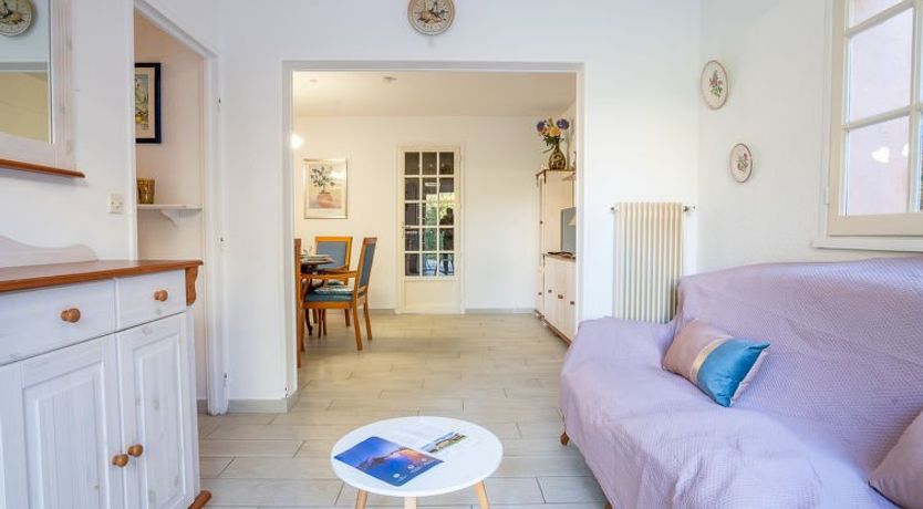 Photo of Les Troenes