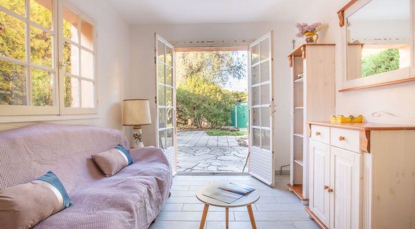 Photo of Les Troenes