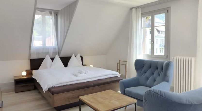 Photo of Henry's 300