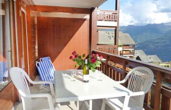Sources 4109 Apartment 12 Holiday Home