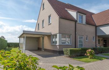 Boonenhove nr.57 with parking Holiday Home 4 Holiday Home