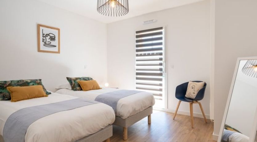 Photo of Hemisphère