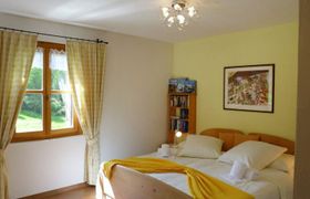Casa La Planüra Holiday Home