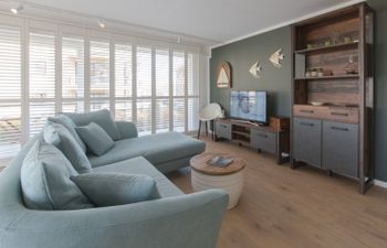 Charlie stylish apartment near beach Holiday Home