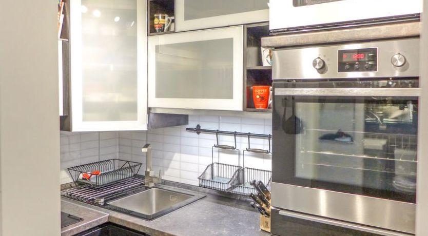 Photo of Jeanne D'Arc Apt. E-36 Apartment 9