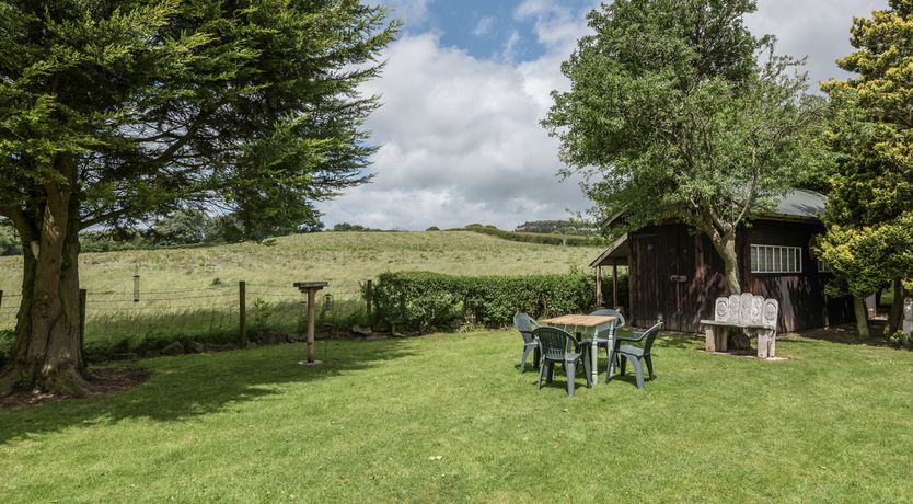 Photo of Hillgate House