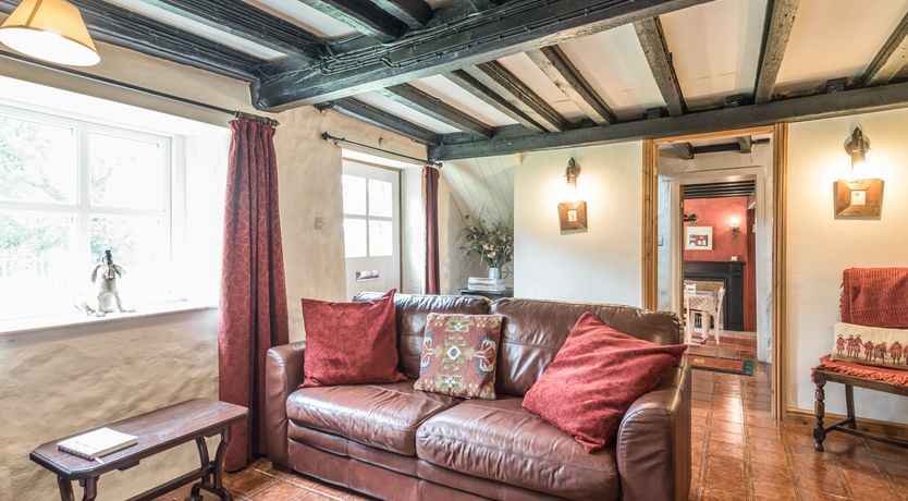 Photo of Hillgate House