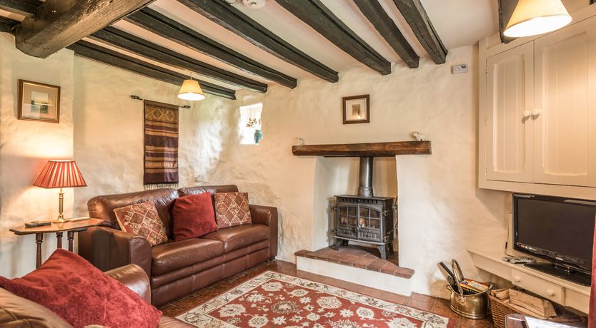 Photo of Hillgate House