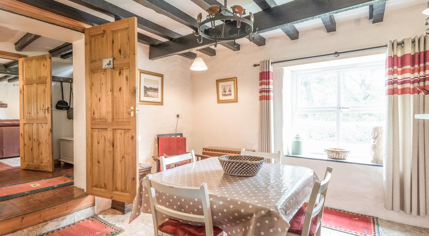 Photo of Hillgate House