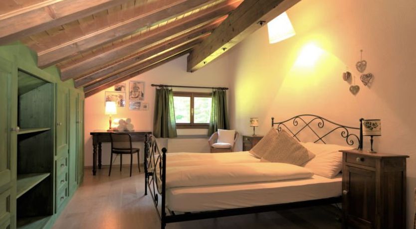 Photo of Chesa Seglias 6