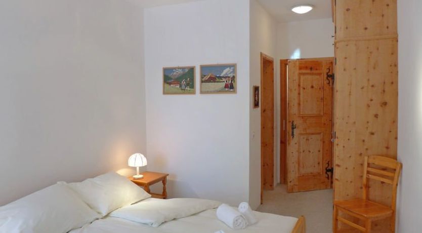 Photo of Chesa Cromer