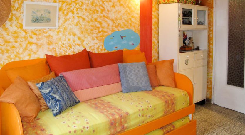 Photo of Ketty (SLR110)