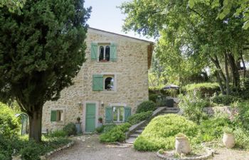 Le Clermont (CDG120) Holiday Home