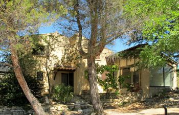 Les Garrigues d'Ozilhan (SHZ100) Holiday Home