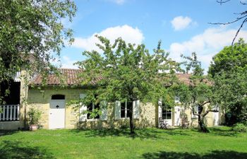 La Vertheuillaise Holiday Home