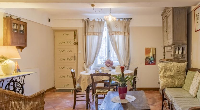 Photo of Côté Place