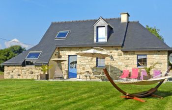 Milin-Avel Holiday Home