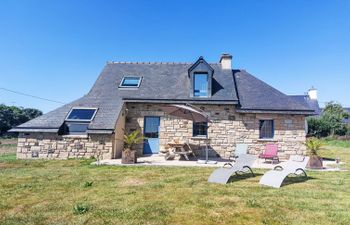 Milin-Avel Holiday Home