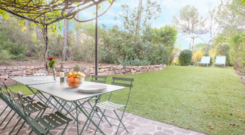 Photo of Le Domaine de St. Endréol Golf & Spa Apartment 5