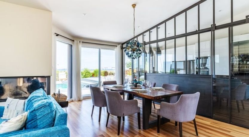 Photo of Indigo-Vue Mer et Piscine chauffée