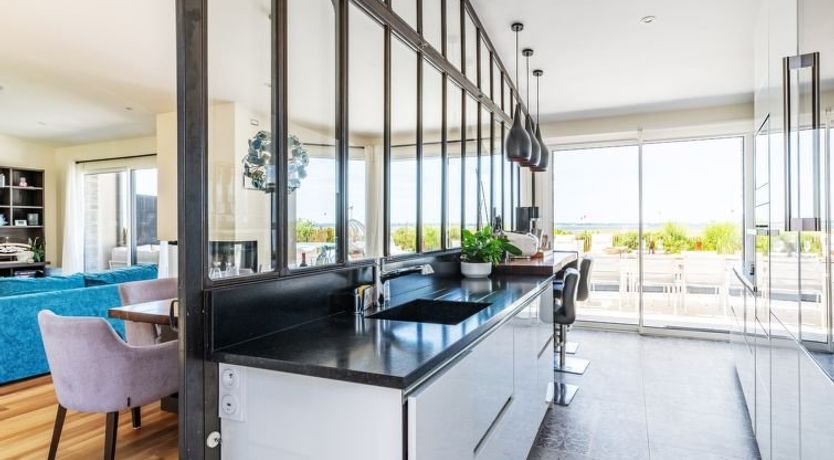 Photo of Indigo-Vue Mer et Piscine chauffée