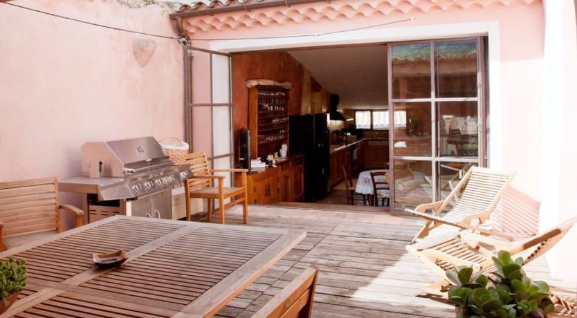 Photo of Les Arcades